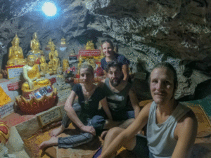 Pindaya_niche